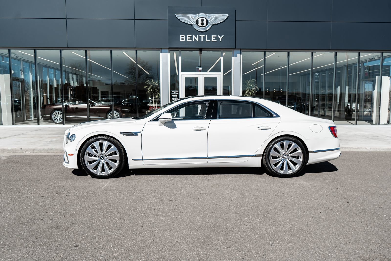 New 2026 Bentley Flying Spur Plug-In Hybrid image 6