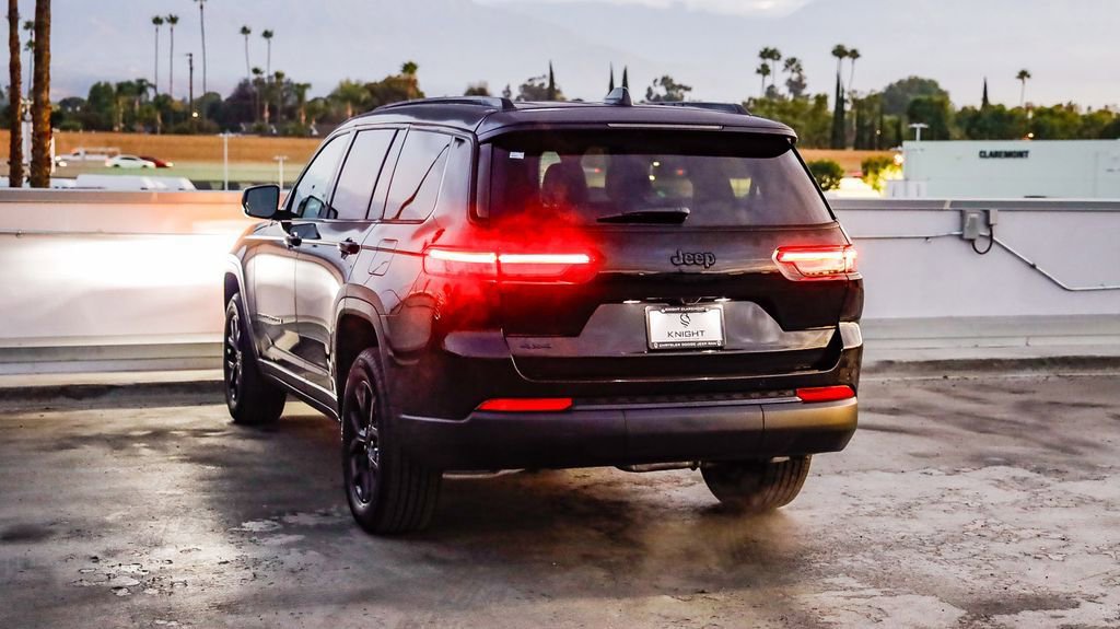 New 2025 Jeep Grand Cherokee L Altitude image 7