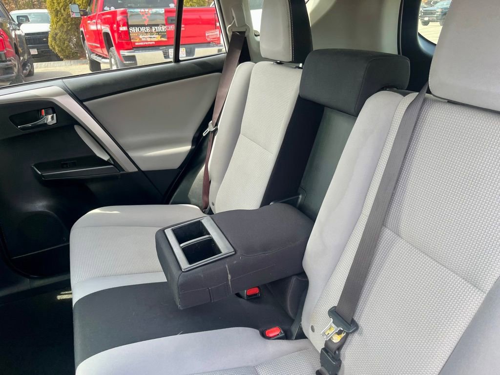 Used 2016 Toyota RAV4 XLE image 24