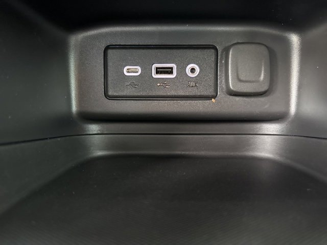 Used 2023 Chevrolet Equinox LT image 15