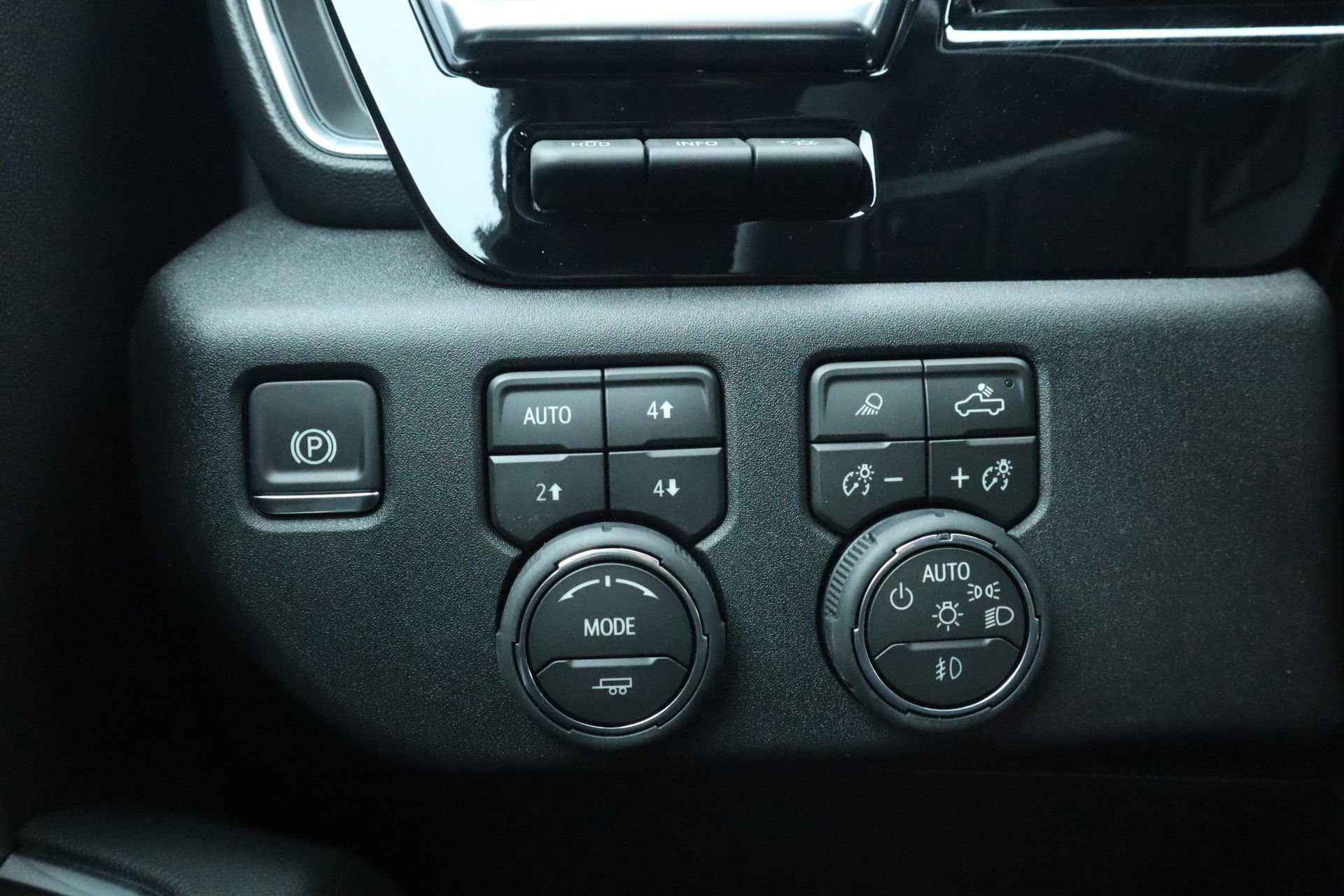 New 2026 Chevrolet Silverado 2500 LTZ w/ LTZ Plus Package image 12