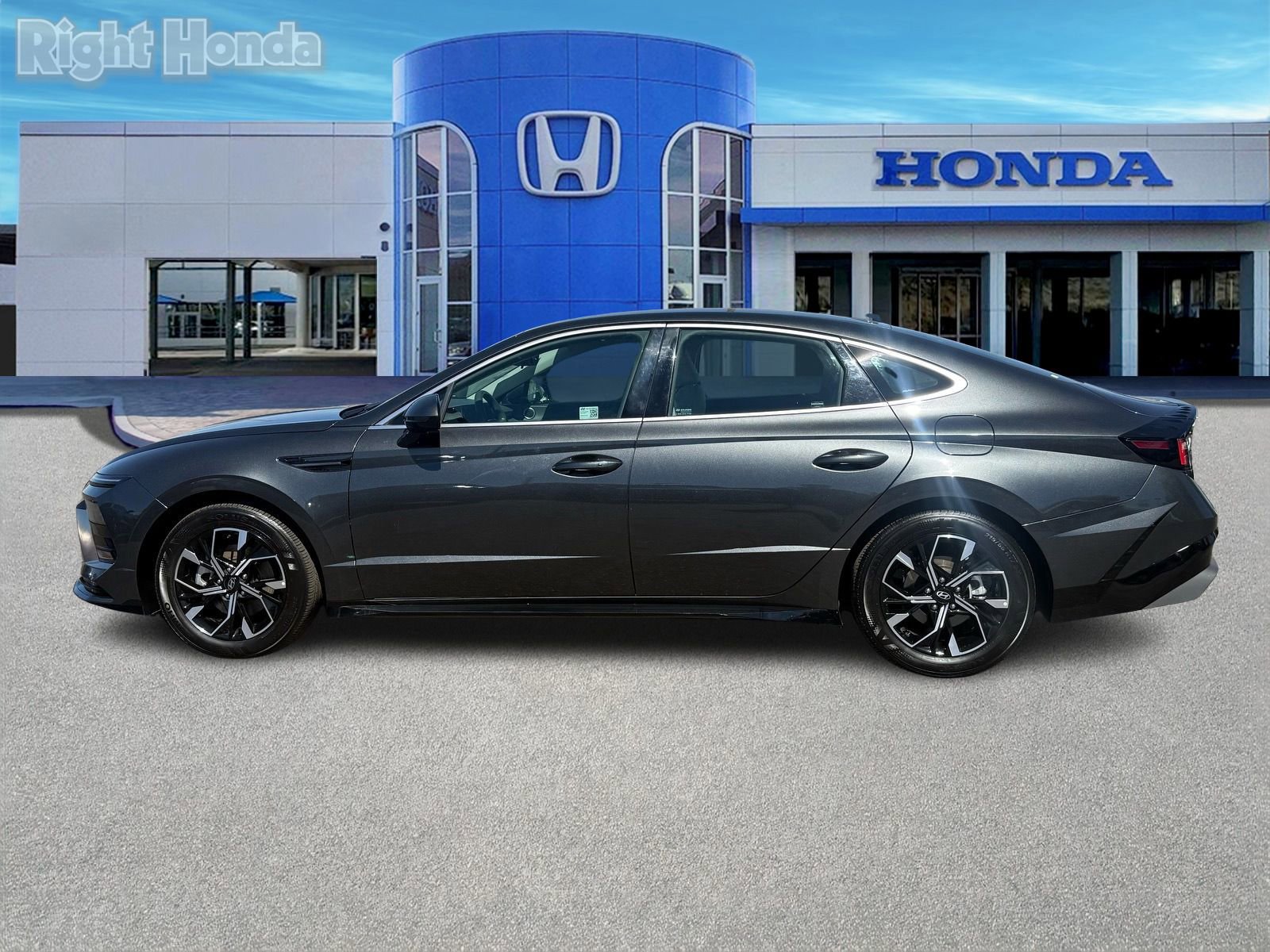 Used 2025 Hyundai Sonata SEL image 3