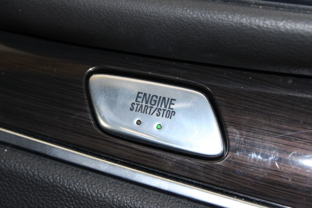 Used 2024 Buick Enclave Essence w/ Technology Package image 42