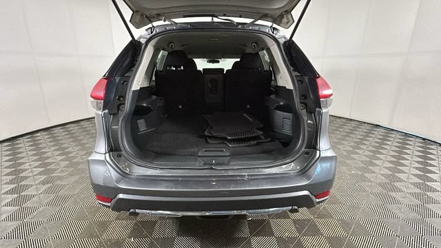 Used 2020 Nissan Rogue S FWD image 26