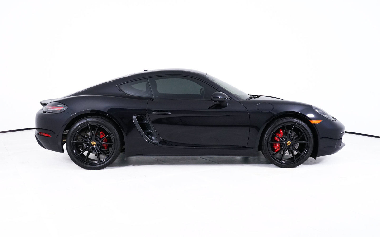 Used 2025 Porsche 718 Cayman S RWD image 8