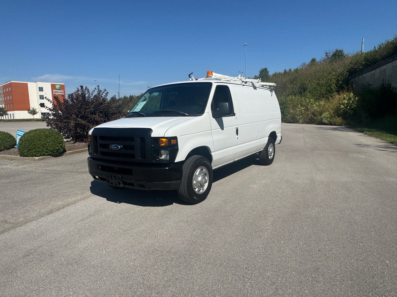 Used 2013 Ford E-250 and Econoline 250 w/ PWR Group image 9