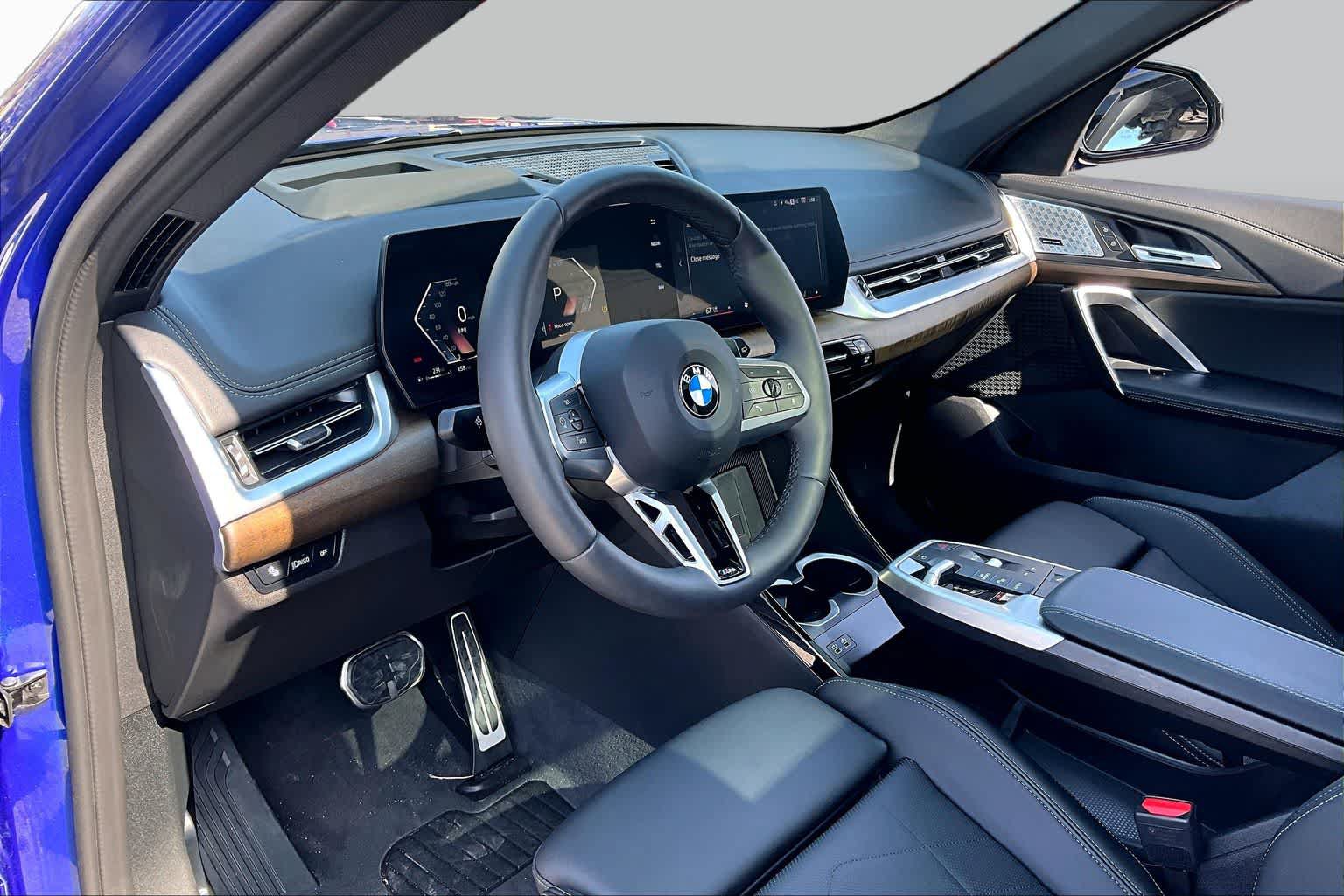 Used 2025 BMW X1 xDrive28i w/ Premium Package AWD/4WD image 16