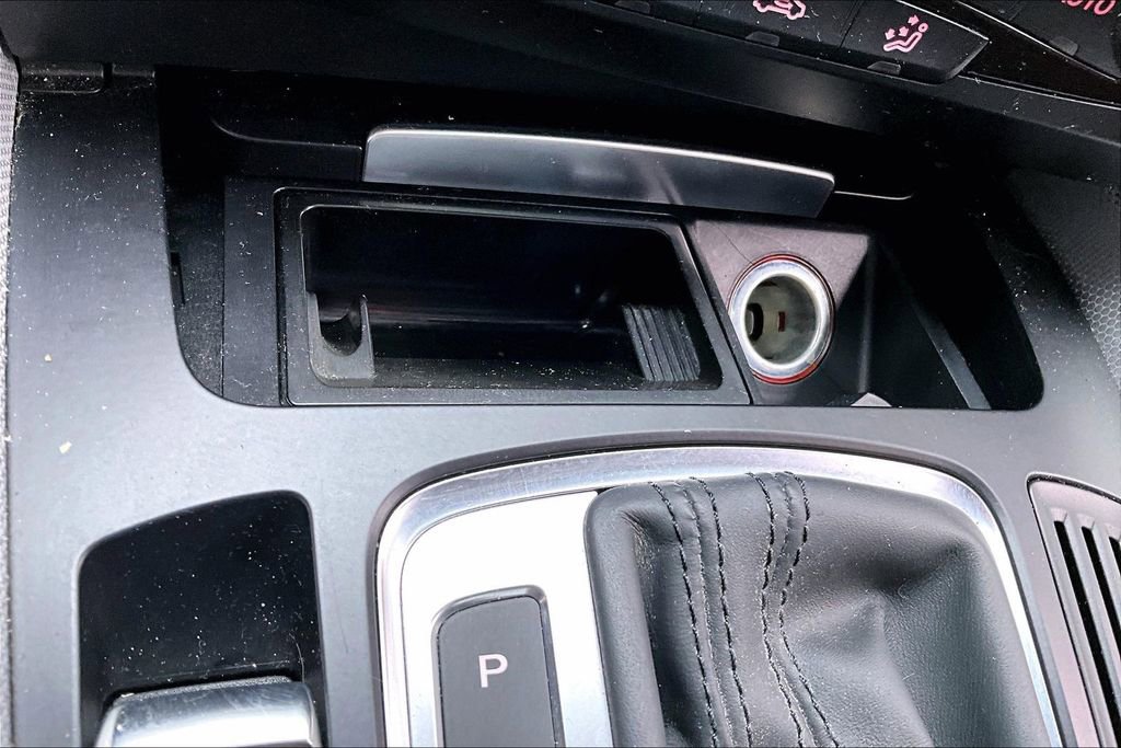 Used 2017 Audi Q5 2.0T Premium Plus w/ Technology Package image 16