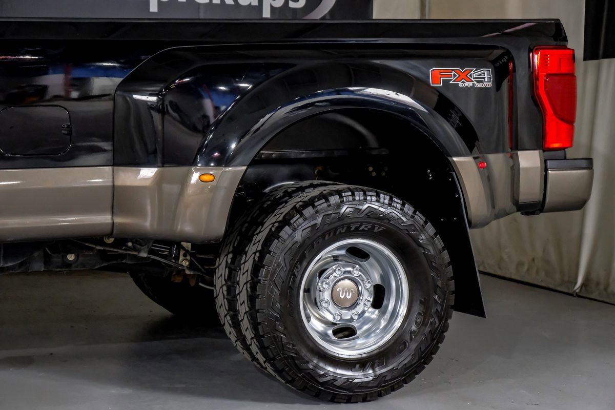 Used 2022 Ford F350 King Ranch image 13