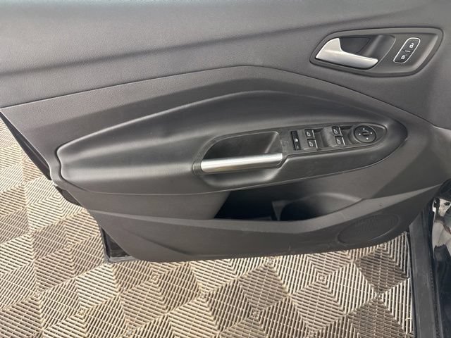 Used 2019 Ford Escape SEL AWD/4WD image 18