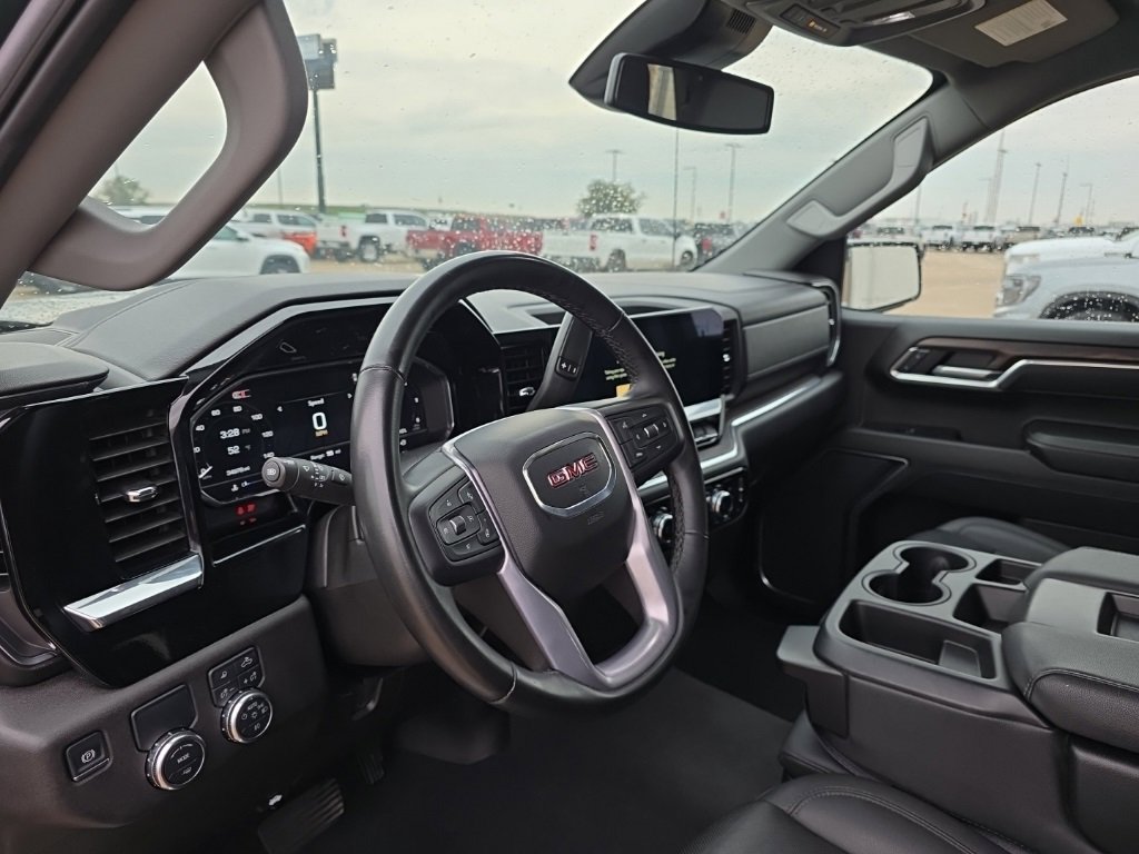 Used 2025 GMC Sierra 1500 SLT image 13