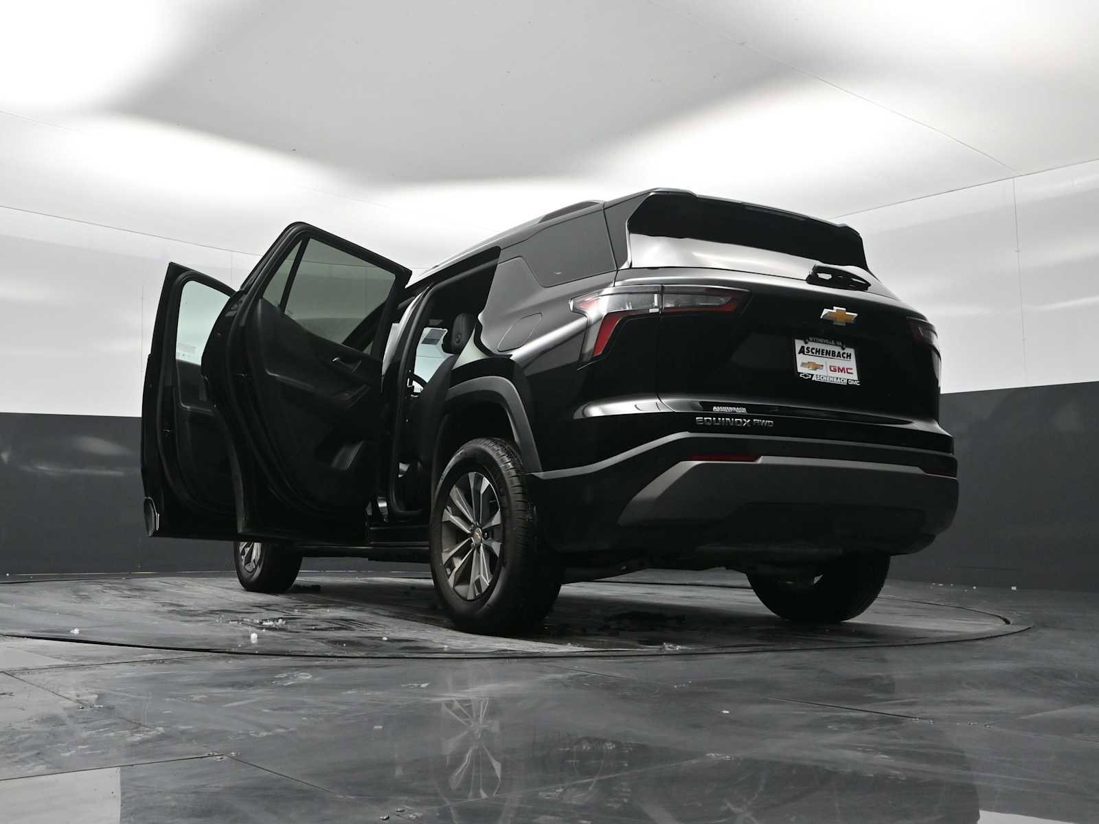 Used 2025 Chevrolet Equinox LT w/ Convenience Package II image 31