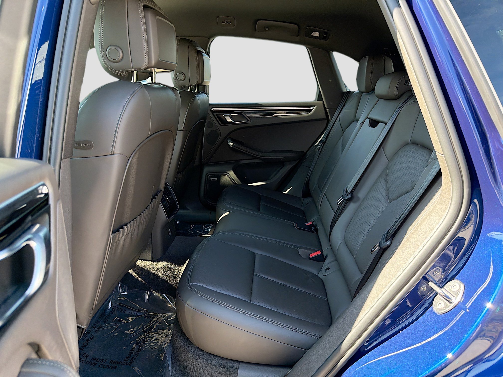 Used 2024 Porsche Macan image 21