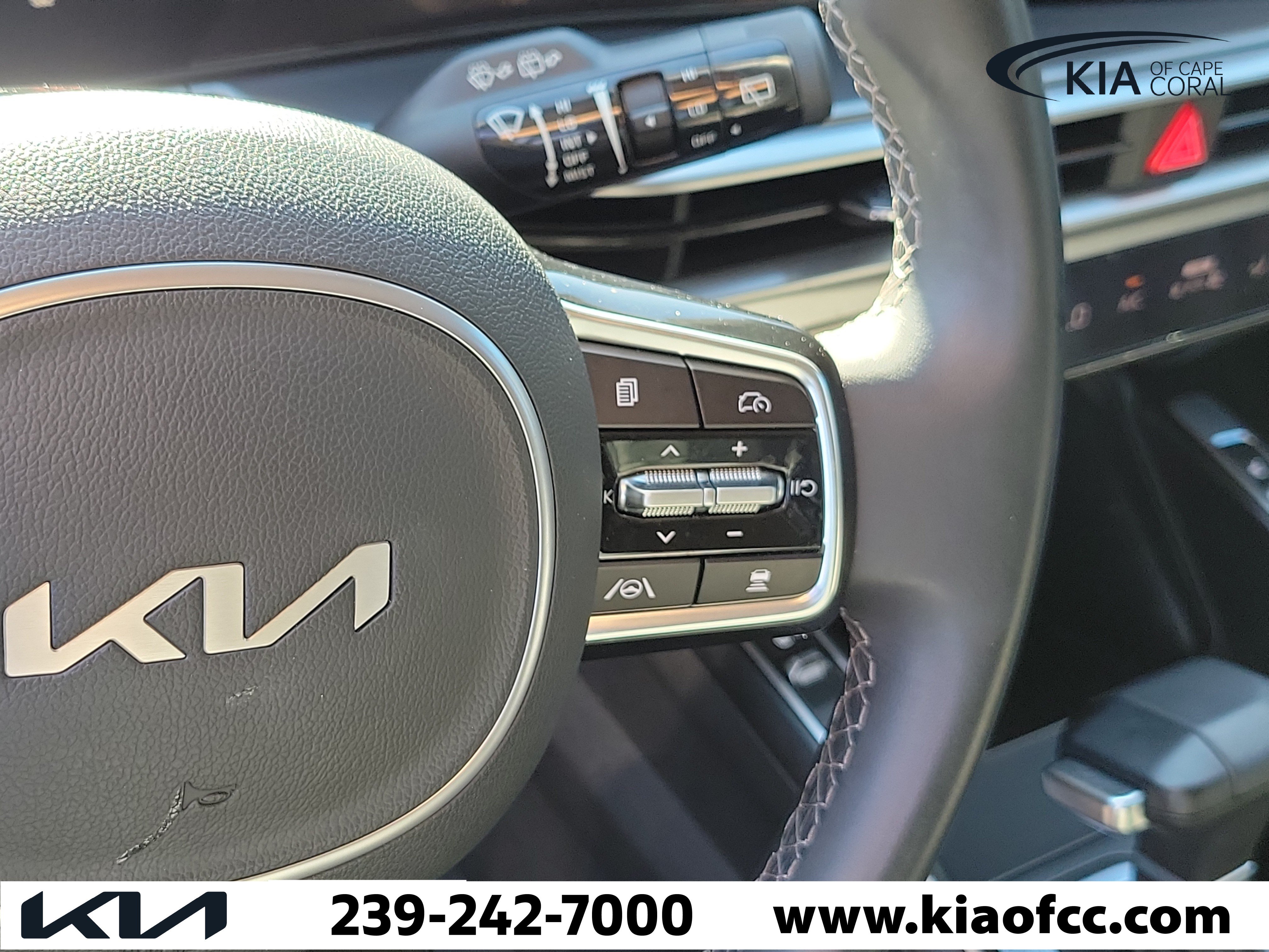 Certified 2025 Kia Sorento S w/ Panoramic Sunroof Package FWD image 26