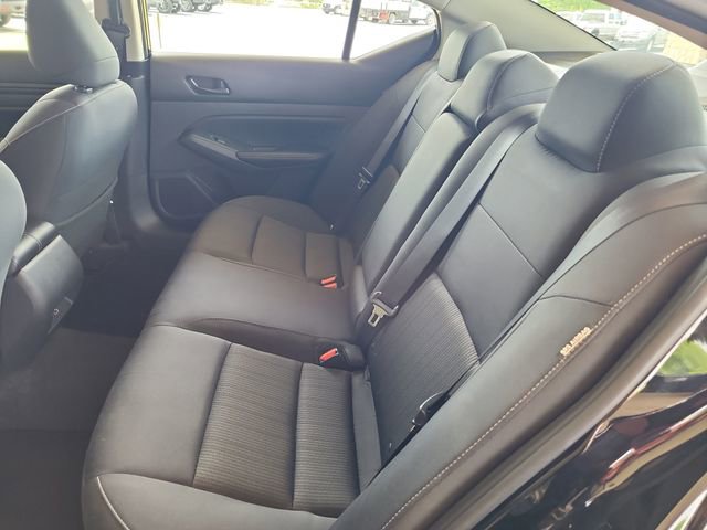 Used 2025 Nissan Altima 2.5 SV FWD image 20