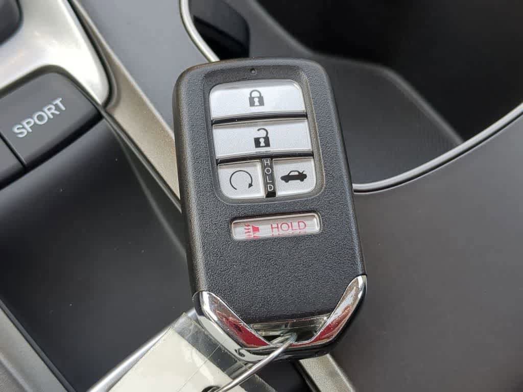 Used 2018 Honda Accord Touring image 33