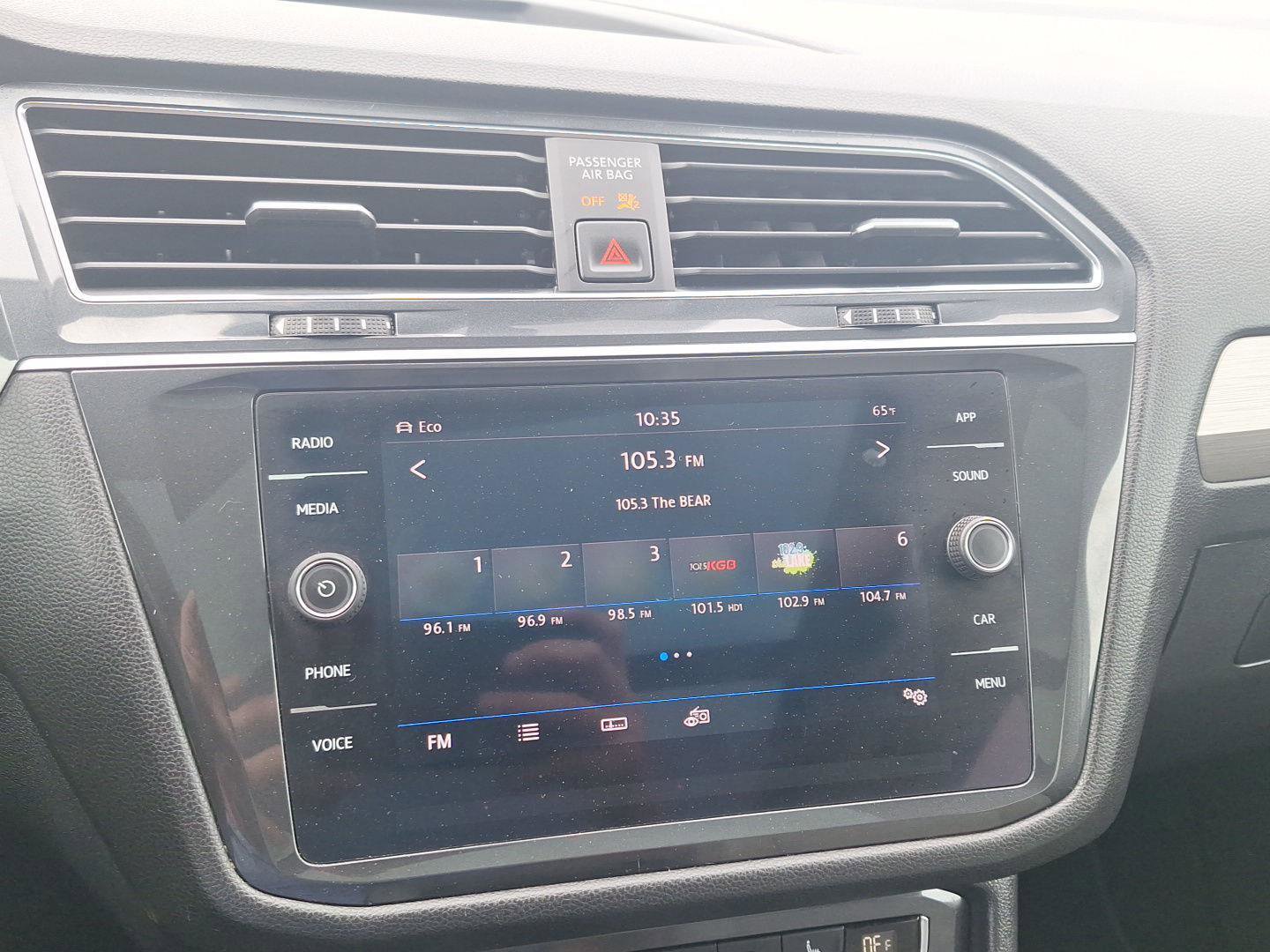 Used 2019 Volkswagen Tiguan SE w/ Panoramic Sunroof Package AWD/4WD image 25
