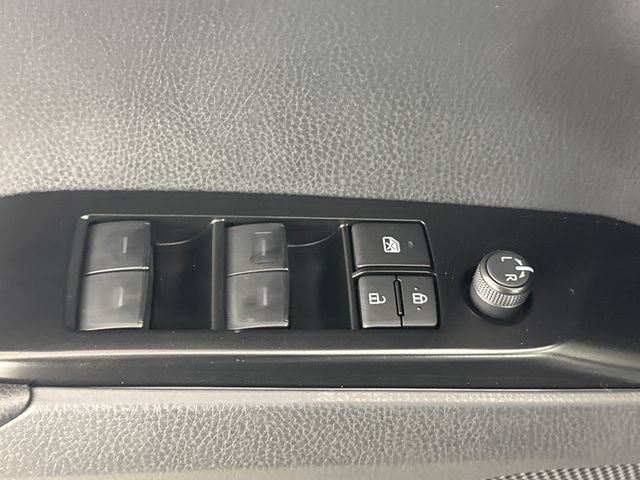 New 2026 Toyota Camry SE FWD image 17