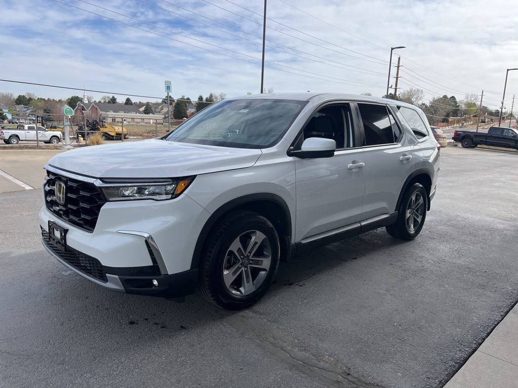 Used 2023 Honda Pilot EX-L image 3