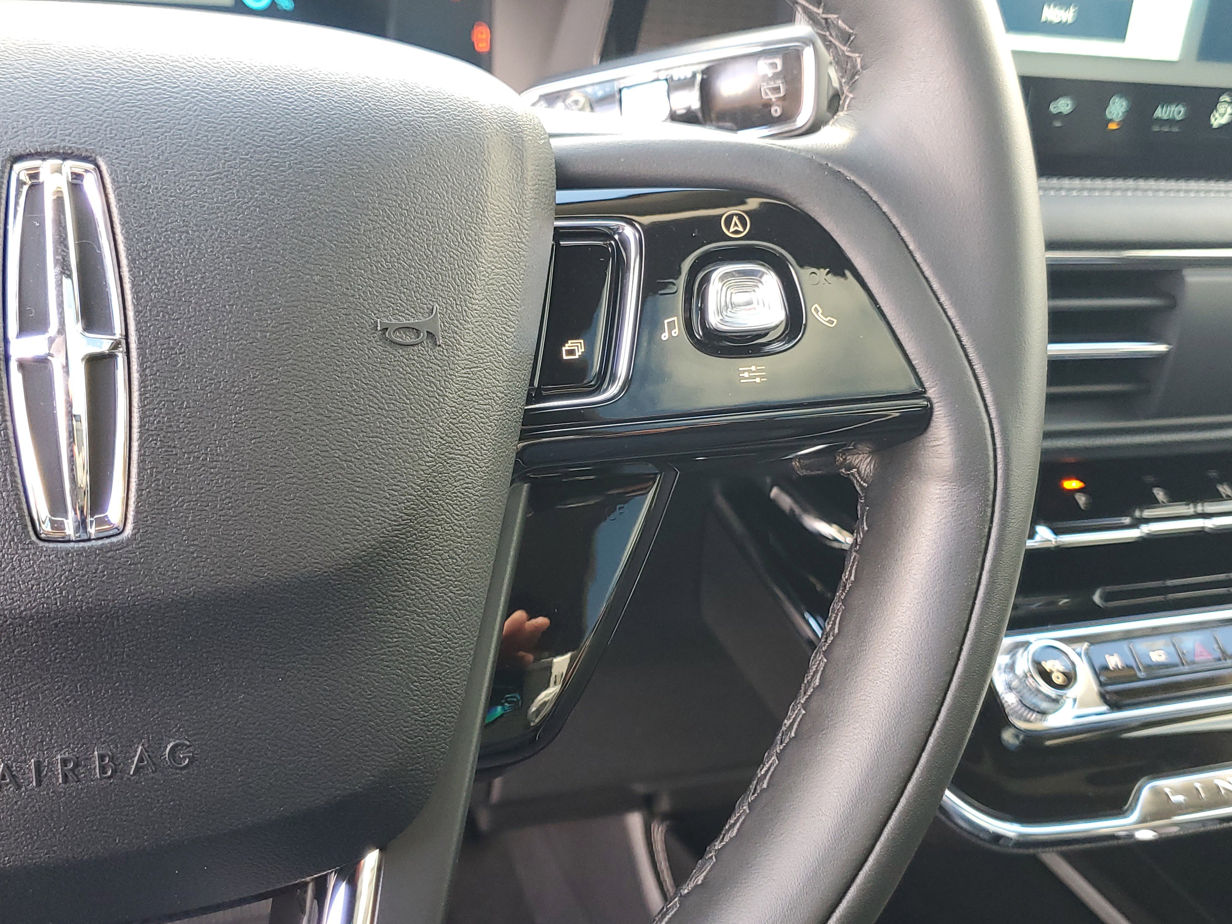 New 2025 Lincoln Corsair Grand Touring w/ Jet Appearance Package image 17