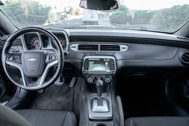 Used 2015 Chevrolet Camaro LT w/ RS Package RWD image 17