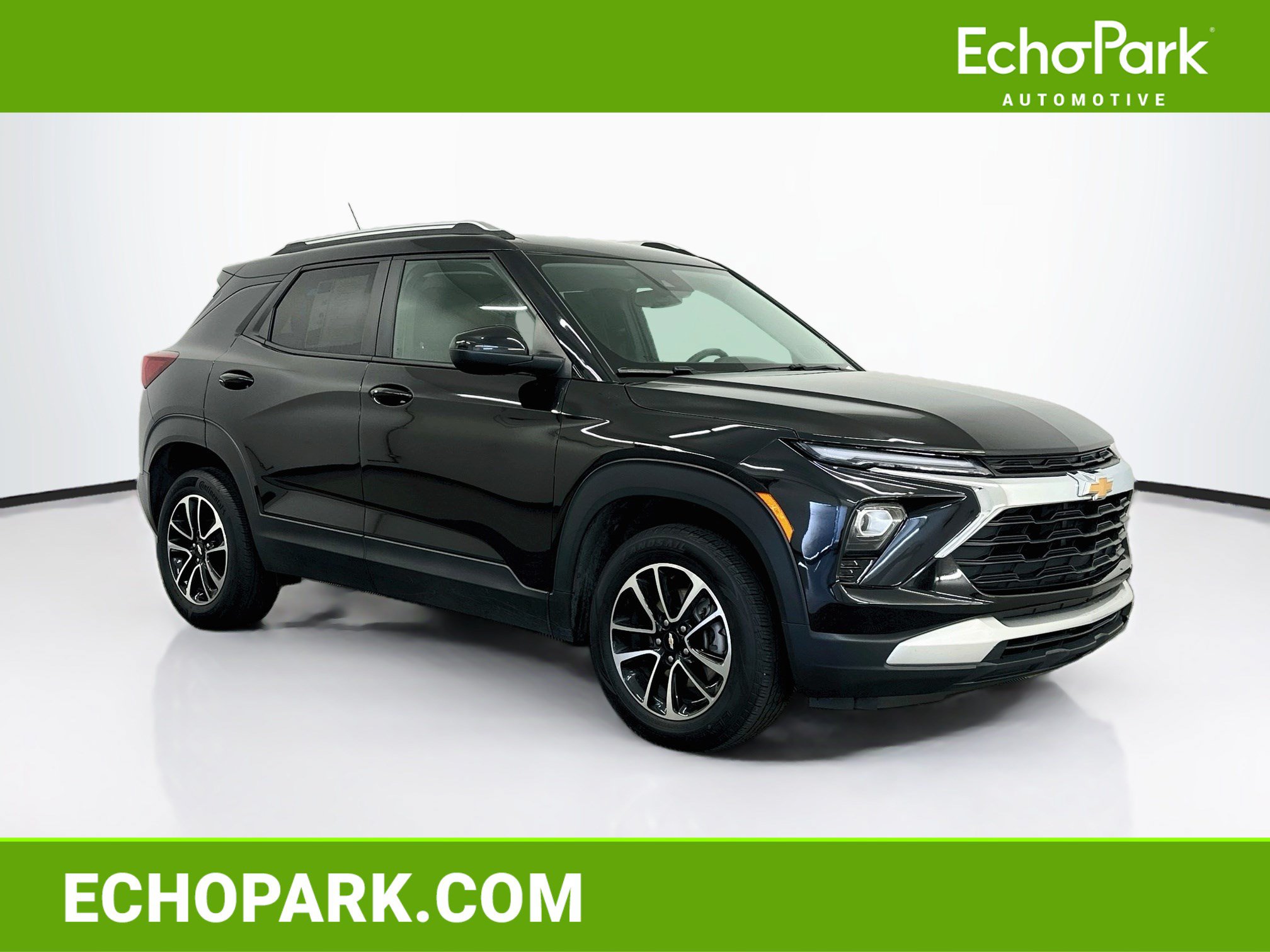 Used 2025 Chevrolet TrailBlazer LT AWD/4WD image 1