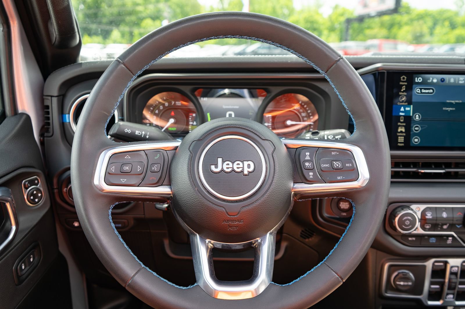 Used 2024 Jeep Wrangler High Altitude AWD/4WD image 29