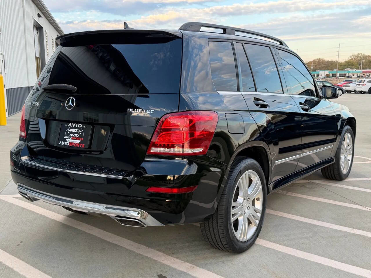 Used 2015 Mercedes-Benz GLK 250 BlueTEC 4MATIC image 4