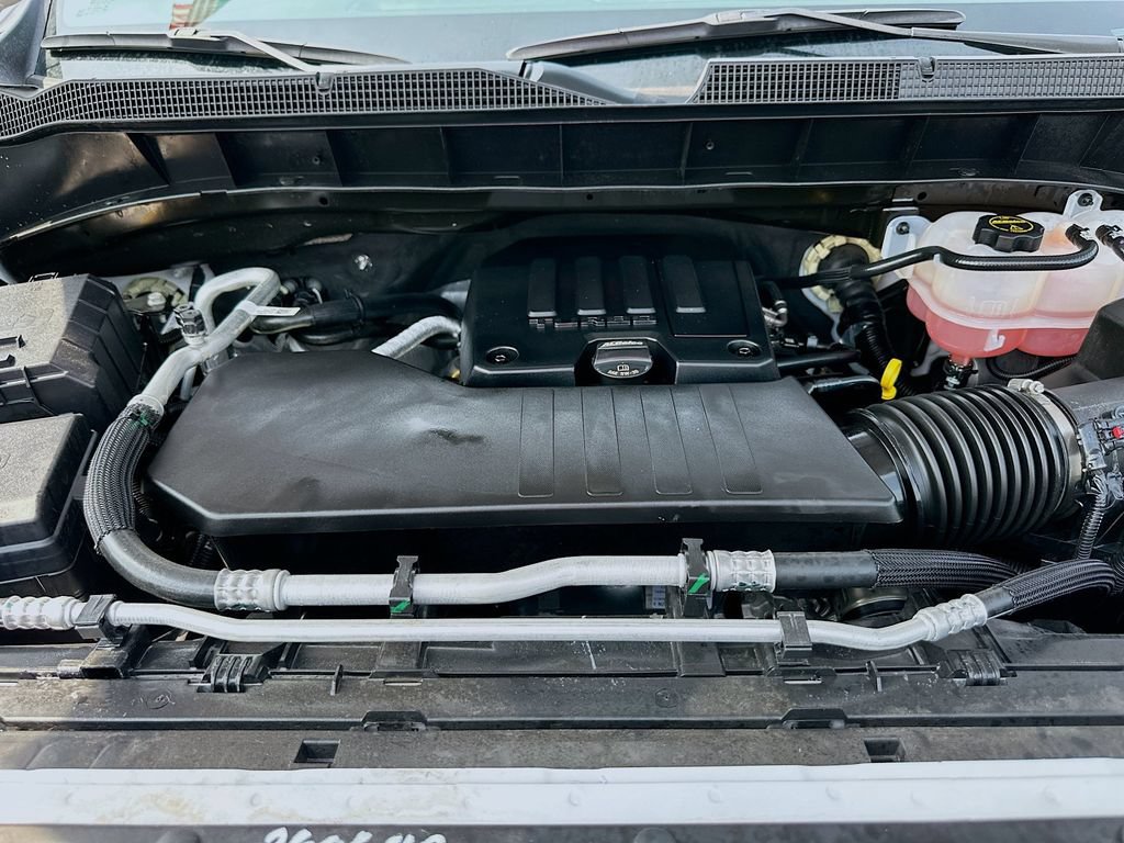 Used 2026 Chevrolet Silverado 1500 W/T RWD image 25