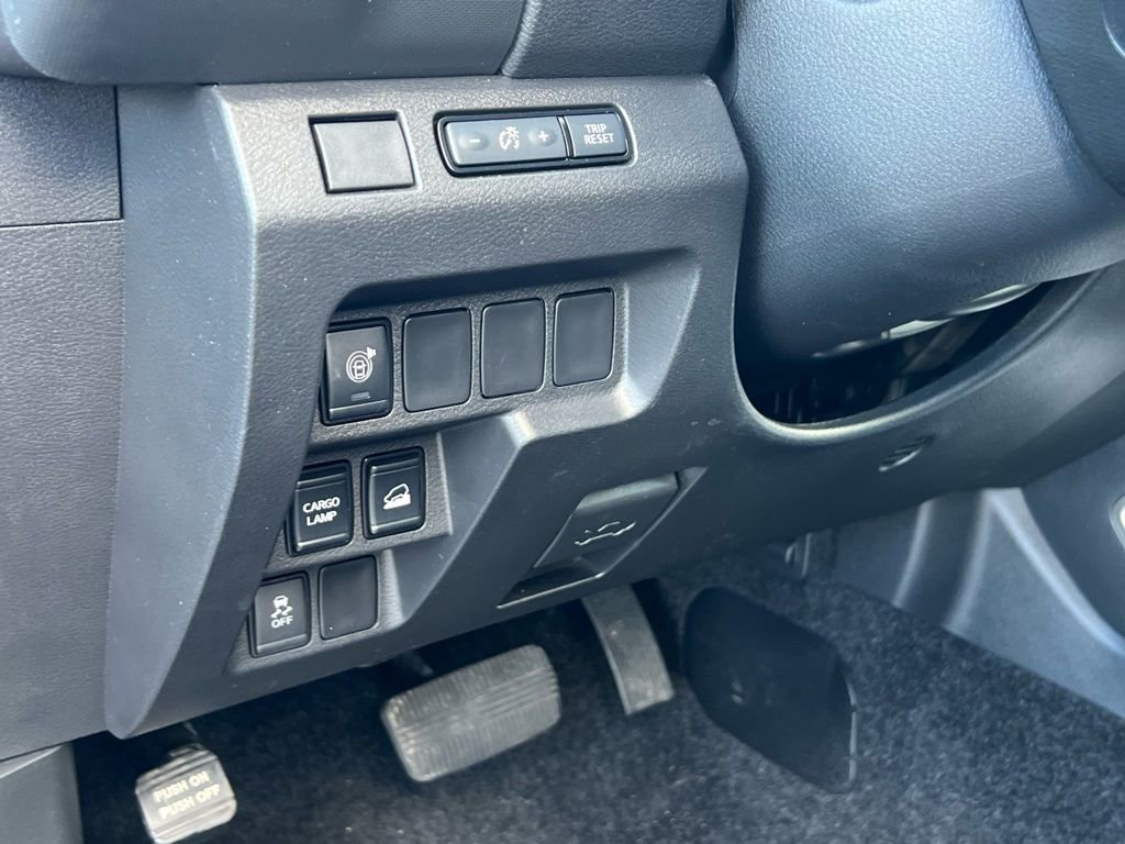 Used 2024 Nissan Frontier SV w/ Technology Package image 30