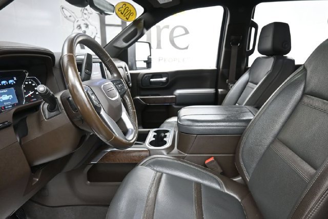 Used 2023 GMC Sierra 3500 Denali w/ Denali Ultimate Package AWD/4WD image 16