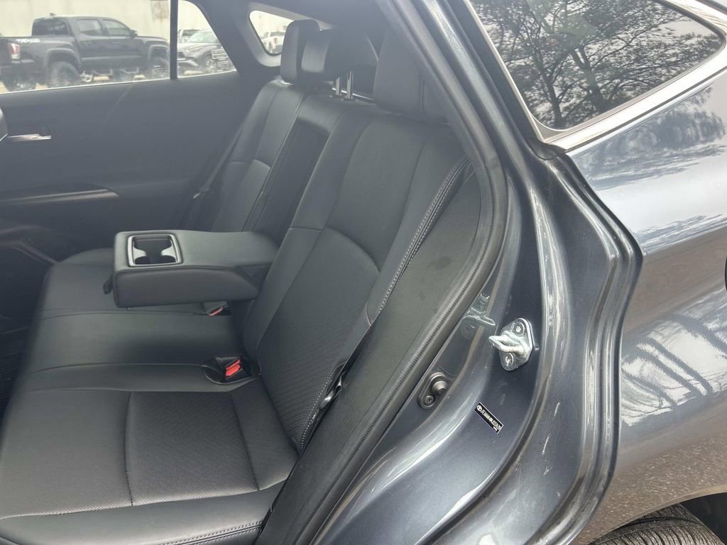 Certified 2021 Toyota Venza XLE w/ Softex Package image 19