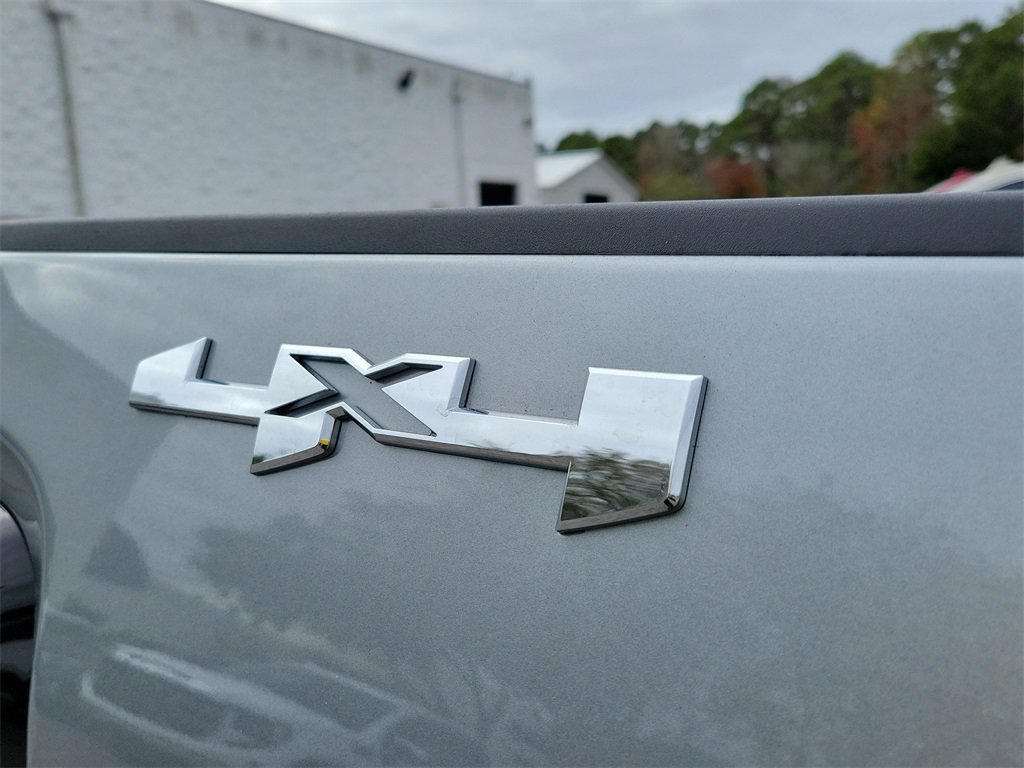 New 2025 GMC Sierra 3500 SLT w/ SLT Premium Package image 8