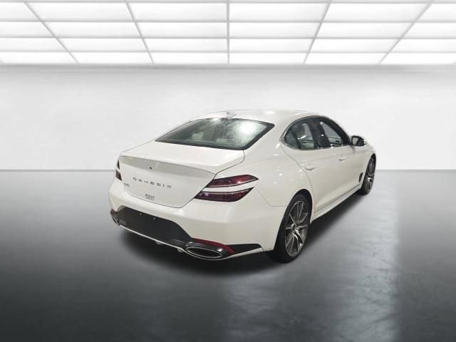 Used 2025 Genesis G70 2.5T image 4
