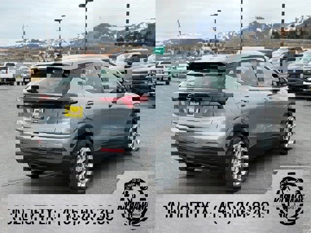 New 2027 Chevrolet Bolt LT w/ Comfort Package image 5