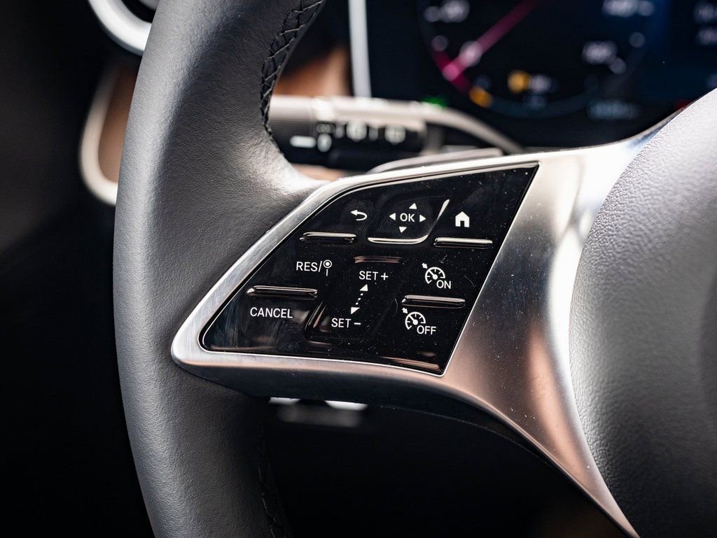 Certified 2025 Mercedes-Benz GLC 300 4MATIC image 25