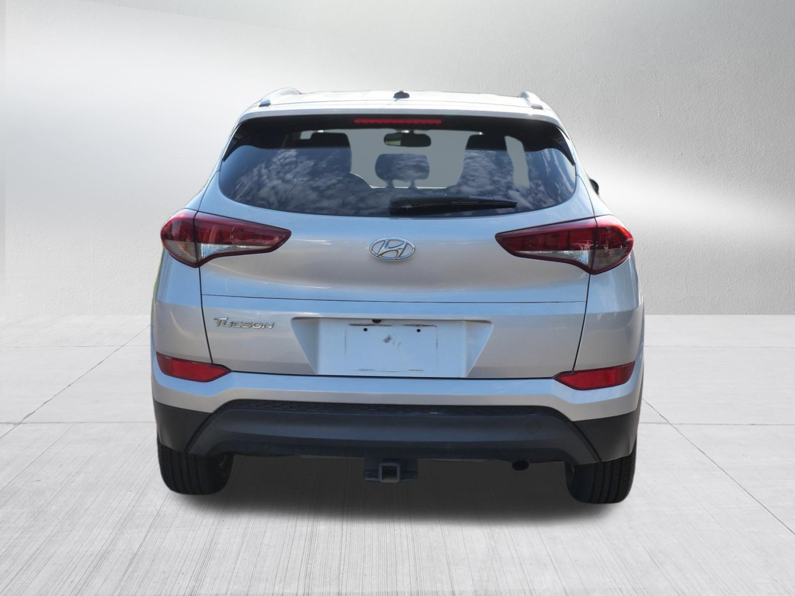 Used 2016 Hyundai Tucson SE w/ Option Group 02 FWD image 6