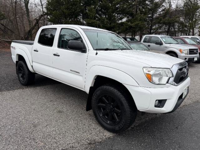 Used 2015 Toyota Tacoma 4x4 Double Cab w/ TRD Off-Road Package image 7