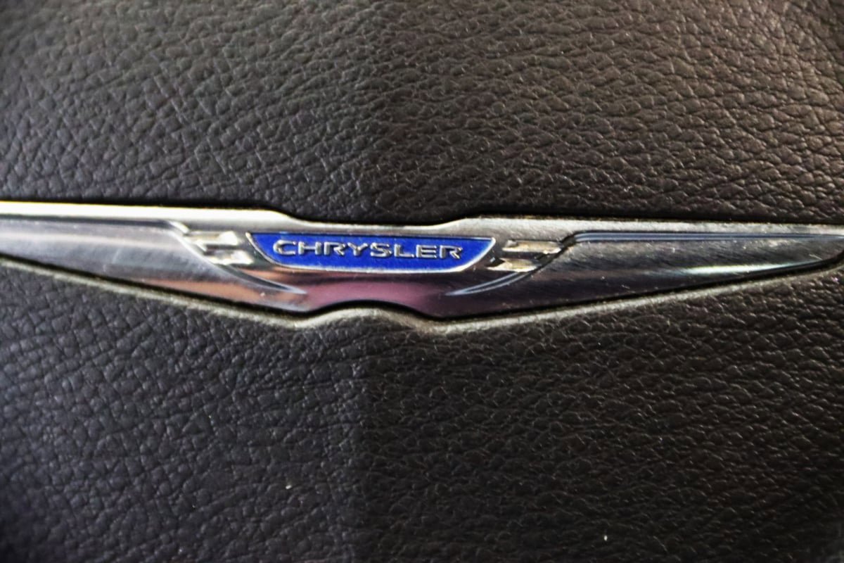 Used 2018 Chrysler Pacifica Limited FWD image 43