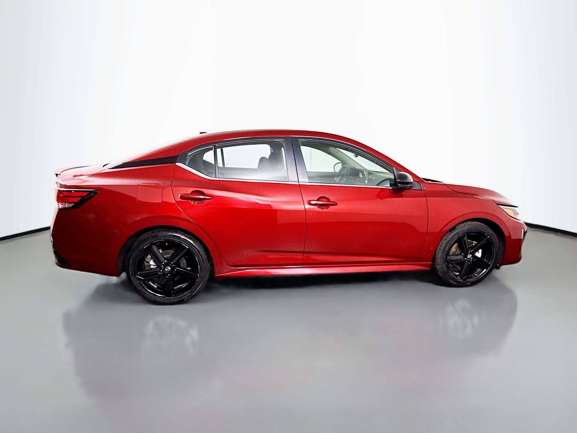 Used 2024 Nissan Sentra SR w/ Trunk Package image 11