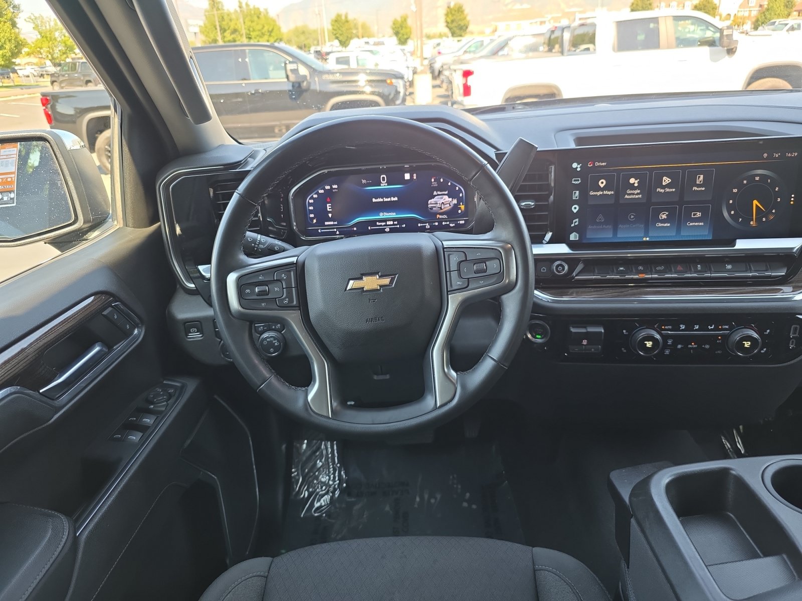 Used 2023 Chevrolet Silverado 1500 LT AWD/4WD image 12