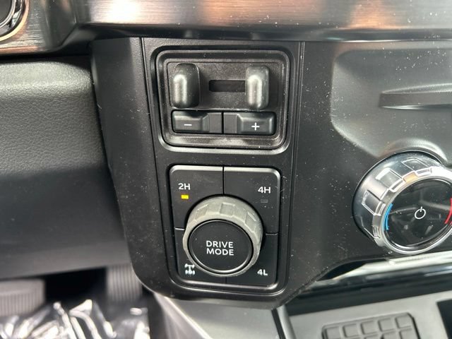 New 2026 Ford F250 Lariat w/ Black Appearance Package AWD/4WD image 27
