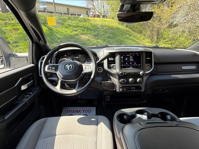 Used 2024 RAM 3500 Big Horn AWD/4WD image 12