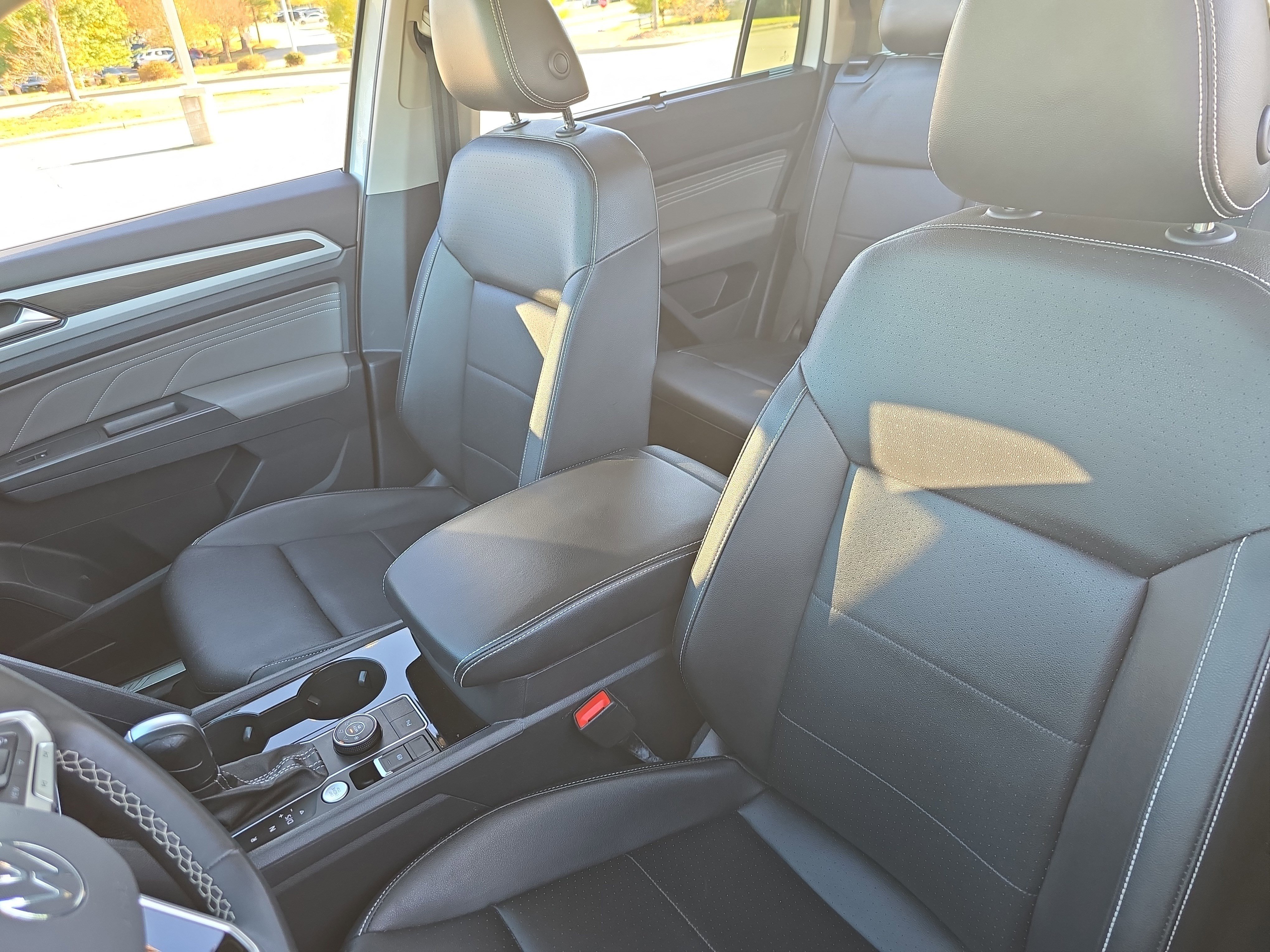 Used 2023 Volkswagen Atlas SE image 16