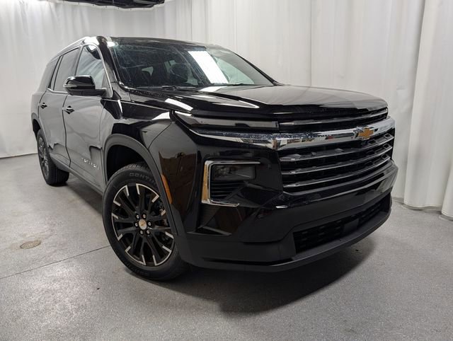 New 2026 Chevrolet Traverse LT image 2