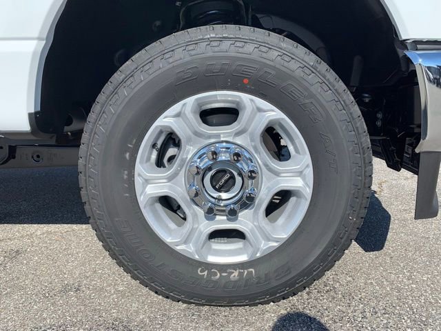 New 2026 Ford F250 XLT w/ FX4 Off-Road Package image 32