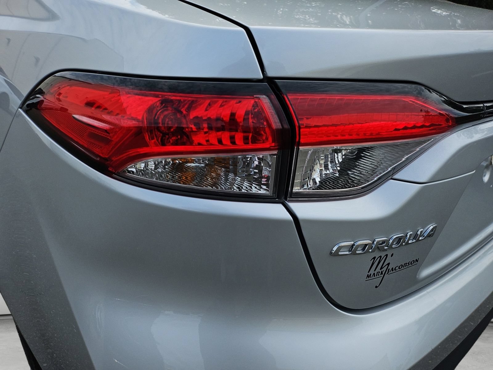 Used 2025 Toyota Corolla LE FWD image 20