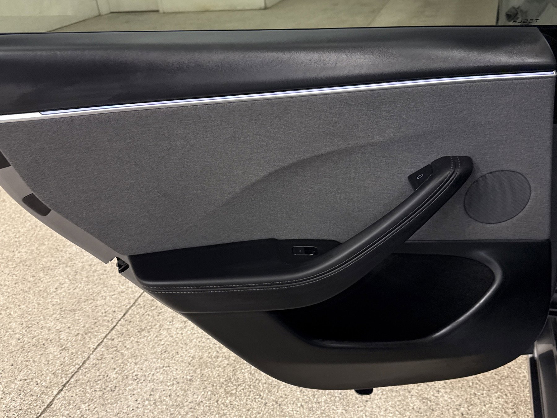 Used 2025 Tesla Model 3 Long Range image 12