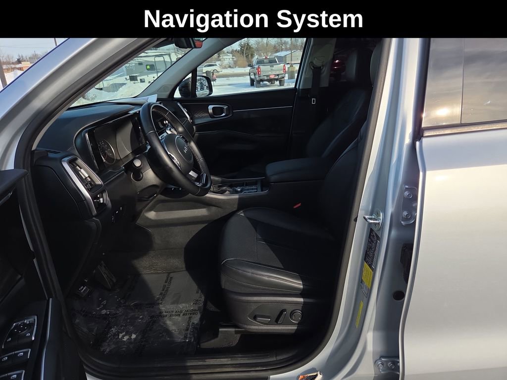 Used 2022 Kia Sorento S w/ Panoramic Sunroof Package image 12