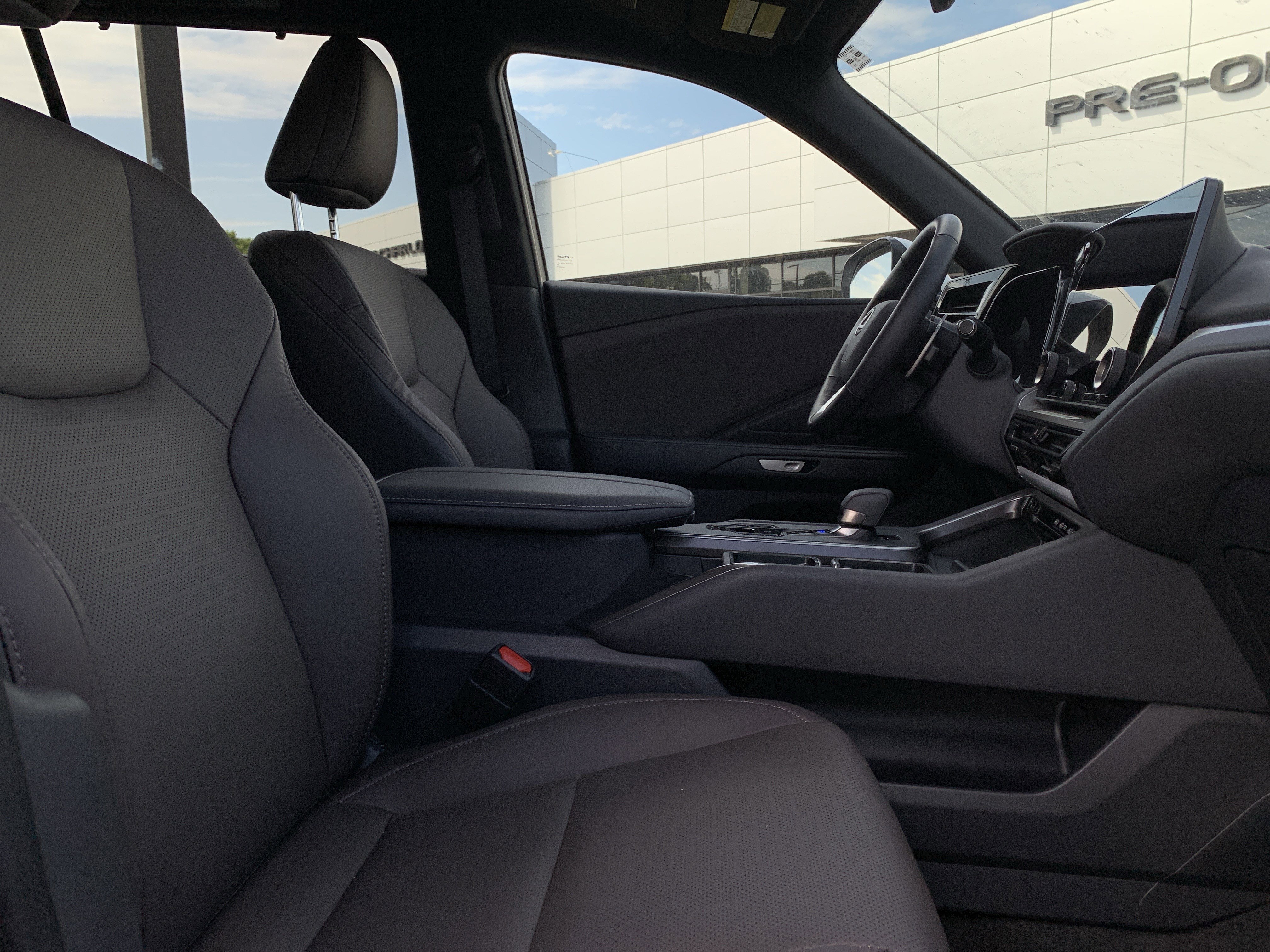Used 2026 Lexus TX 350 AWD w/ Technology Package image 35
